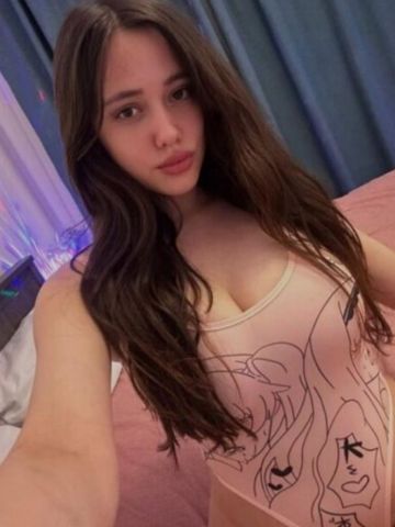 Ева Превосходная Блондинка Серафимович