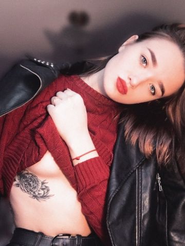 Камила Серафимович